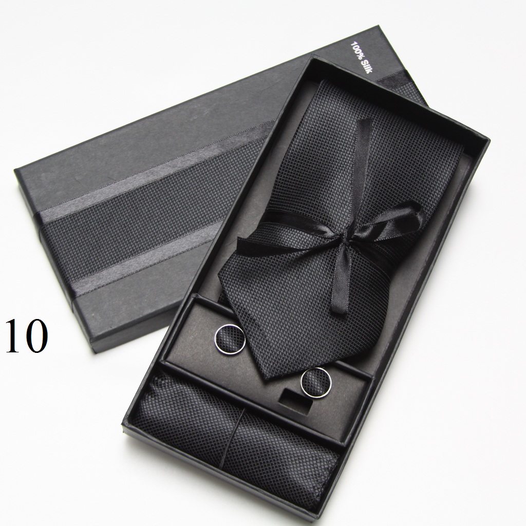 Neck Tie Set Box - Set met stropdas, manchetknopen en zakdoekjes